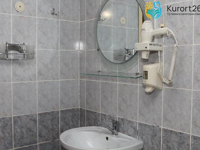 Санаторий «им. Эрнста Тельмана», Железноводск. 2-местный 2-комнатный номер 1 категории